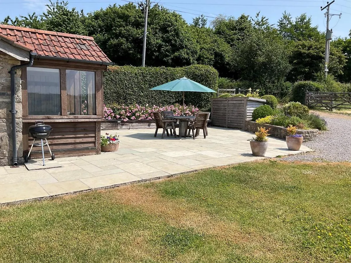 2 Bed In Cheddar Tforg Villa Butcombe United Kingdom